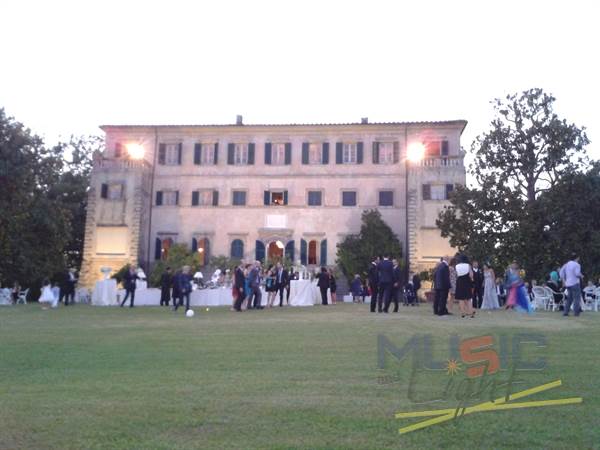 VILLA FANINI MATRIMONIO CON LUCI A FIAMMA